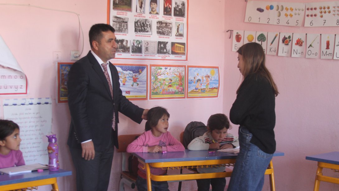 İlçe Milli Eğitim Müdürümüz Akçalı İlkokulu ve Teylan İlkokulu'nu ziyaret etti.
