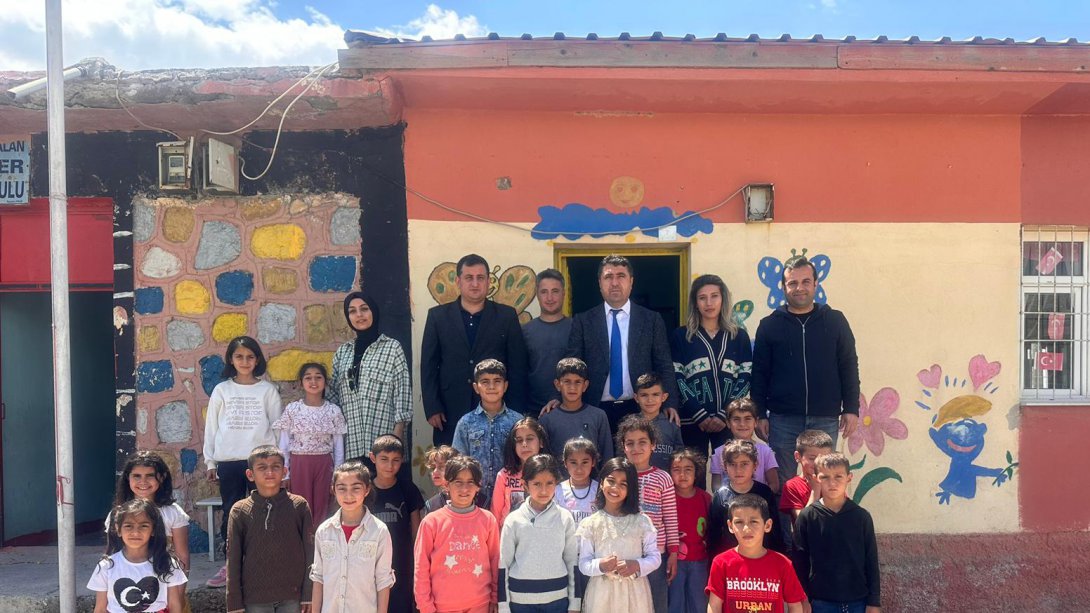 İlçe Milli Eğitim Müdürü Faysel POLAT, Köy Okullarını ziyaret etti.