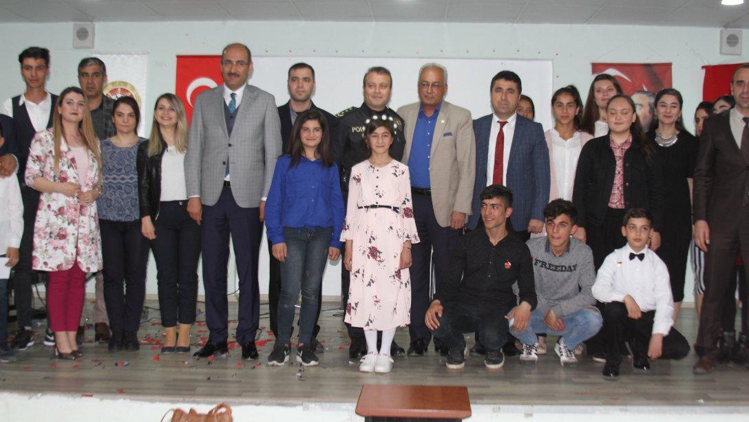 ÖĞRENCİLER ARASI SOLO SES YARIŞMASI DÜZENLENDİ